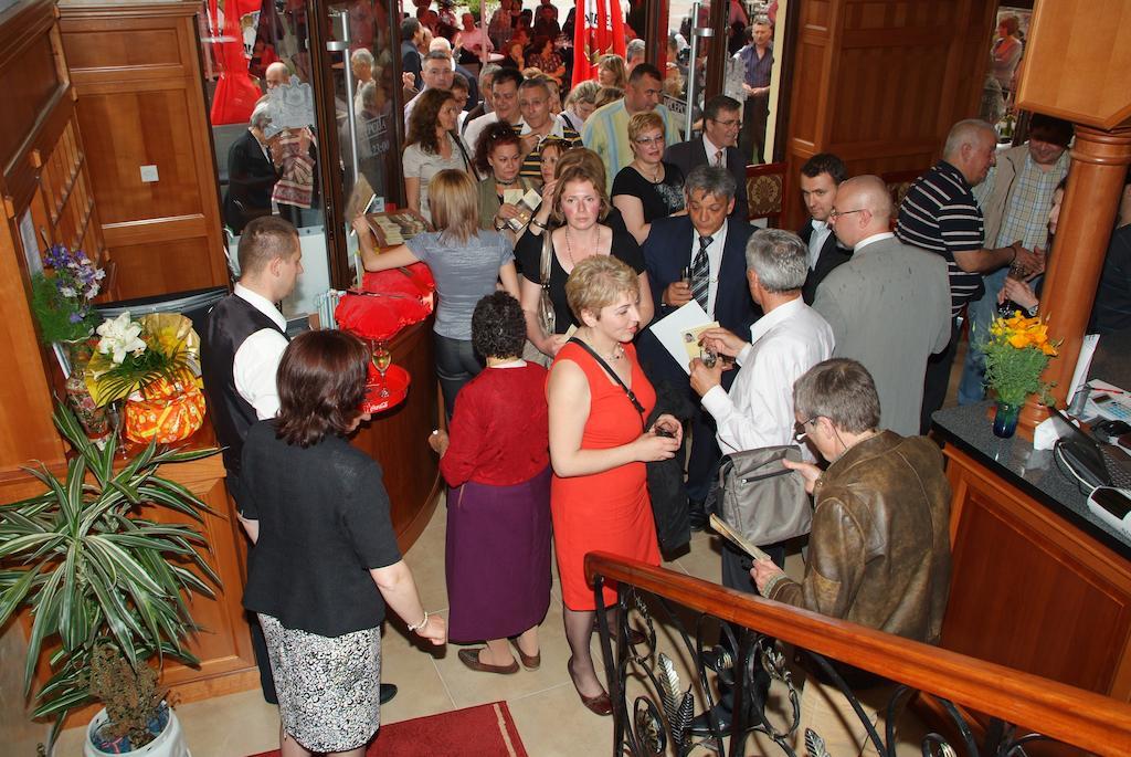 Garni Hotel Beograd Negotin Buitenkant foto