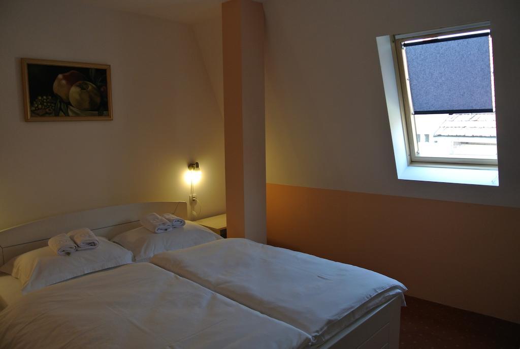 Garni Hotel Beograd Negotin Buitenkant foto