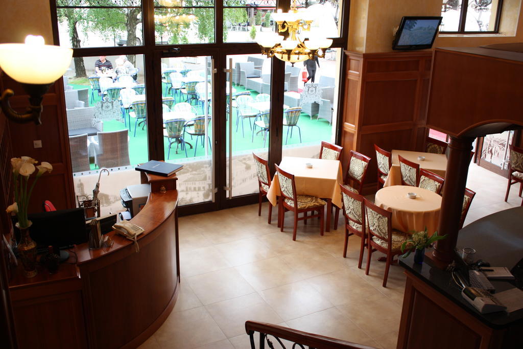 Garni Hotel Beograd Negotin Buitenkant foto